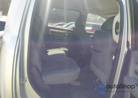 2015 Ram 1500 Big Horn z USA, uszkodzony, nr VIN 1C6RR6LT8FS505066